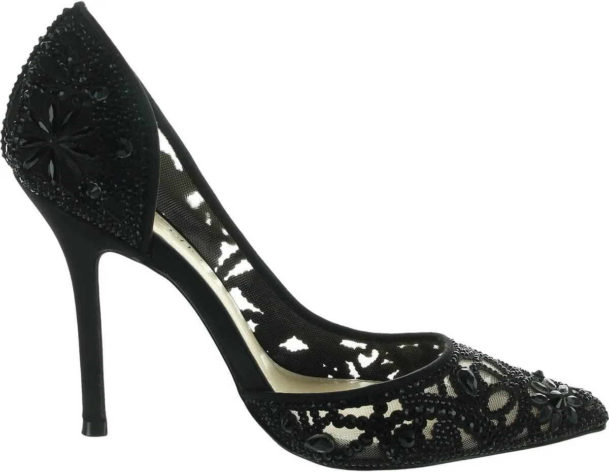 Betsey Johnson Women's Chic Pump