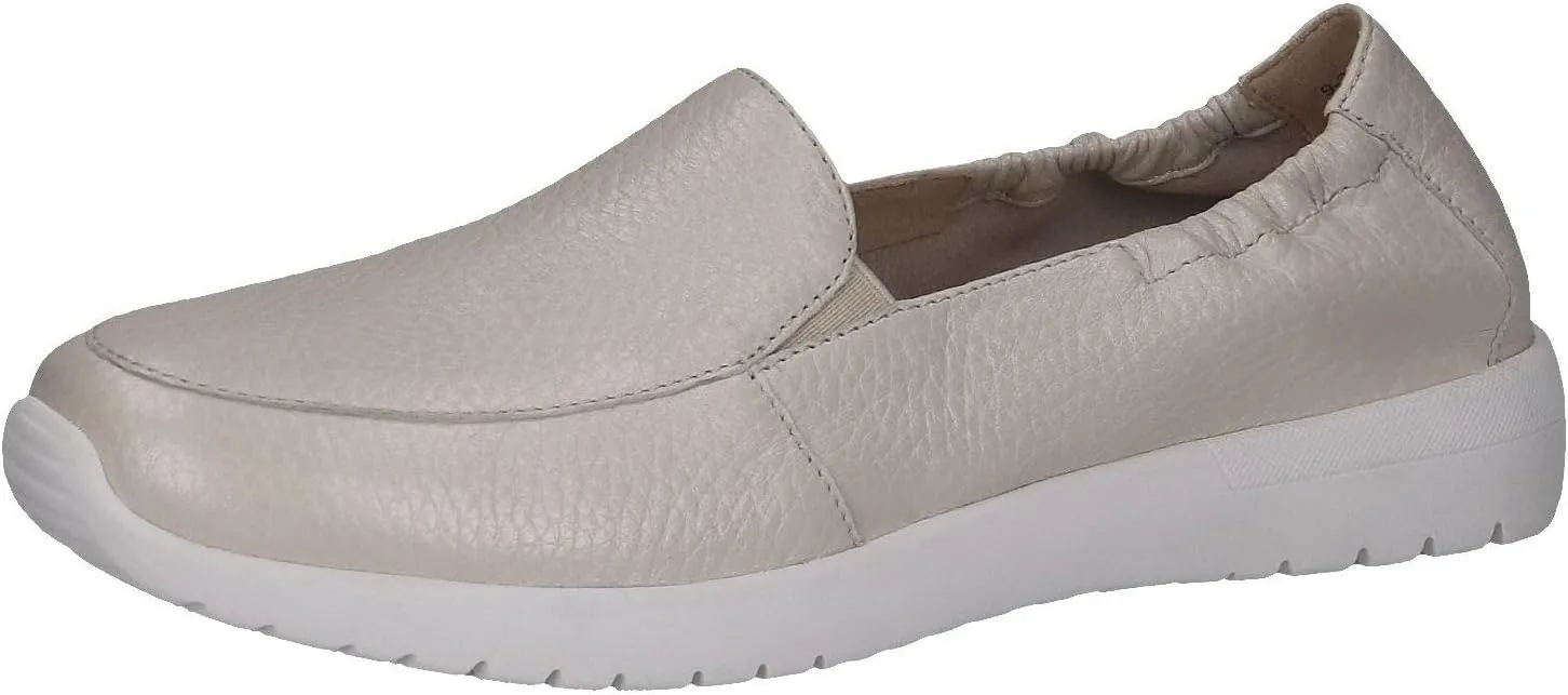 CAPRICE Women's Loafer Flat