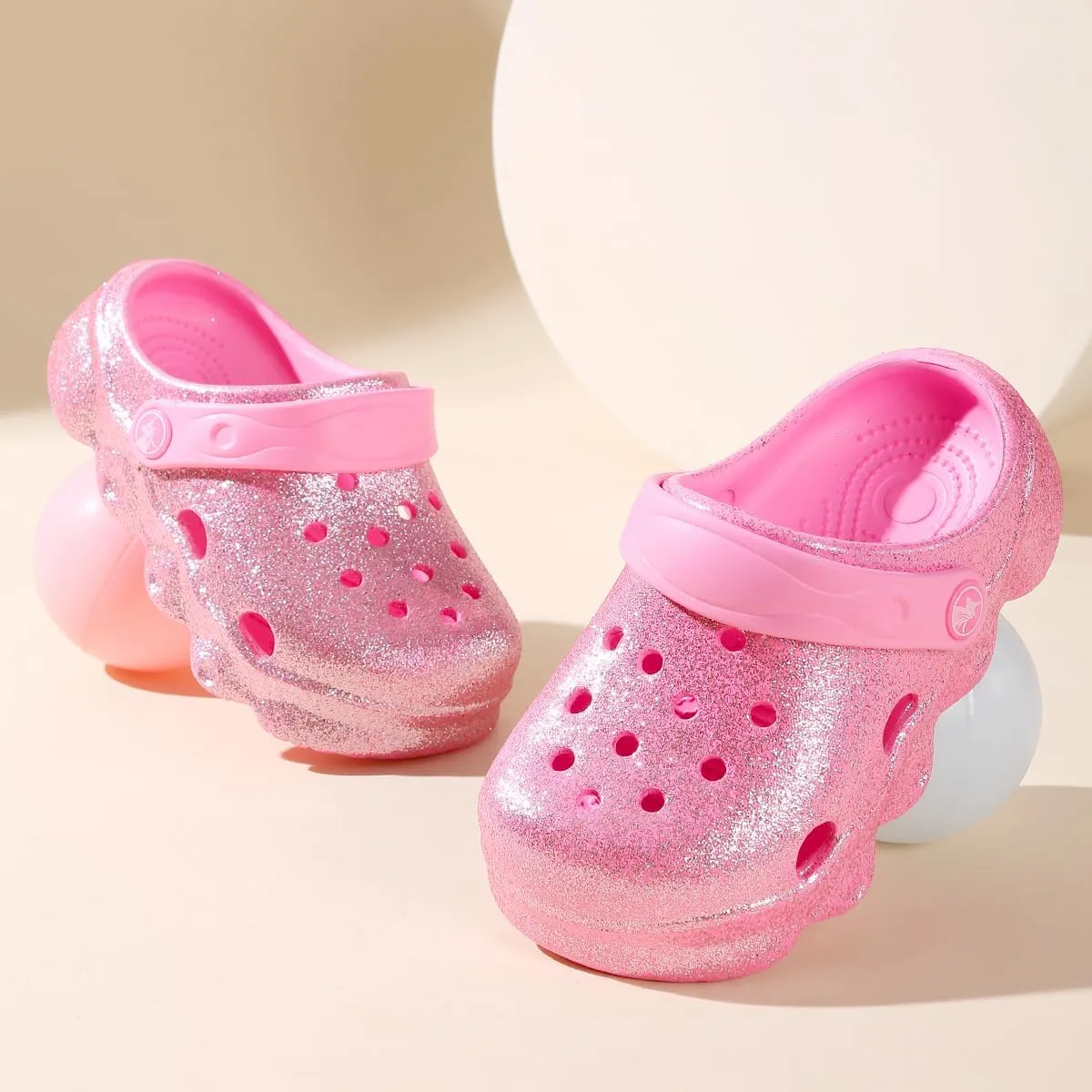 Casual Bright-Colored Clogs for Kid's, Toddlers, Girls, Breathable Lightweight Children's Garden Shoes for Beach Pool, Anti Slip Sandals Clogs, Water Shoes Summer Slides