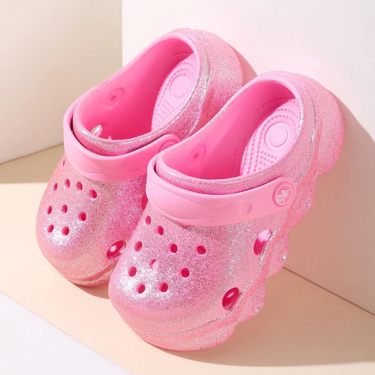 Casual Bright-Colored Clogs for Kid's, Toddlers, Girls, Breathable Lightweight Children's Garden Shoes for Beach Pool, Anti Slip Sandals Clogs, Water Shoes Summer Slides