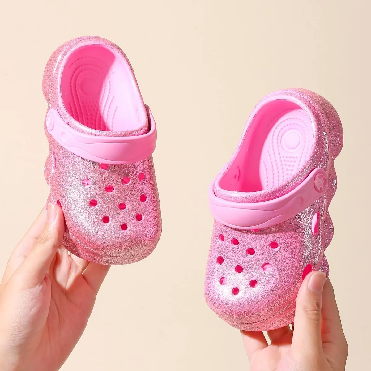 Casual Bright-Colored Clogs for Kid's, Toddlers, Girls, Breathable Lightweight Children's Garden Shoes for Beach Pool, Anti Slip Sandals Clogs, Water Shoes Summer Slides