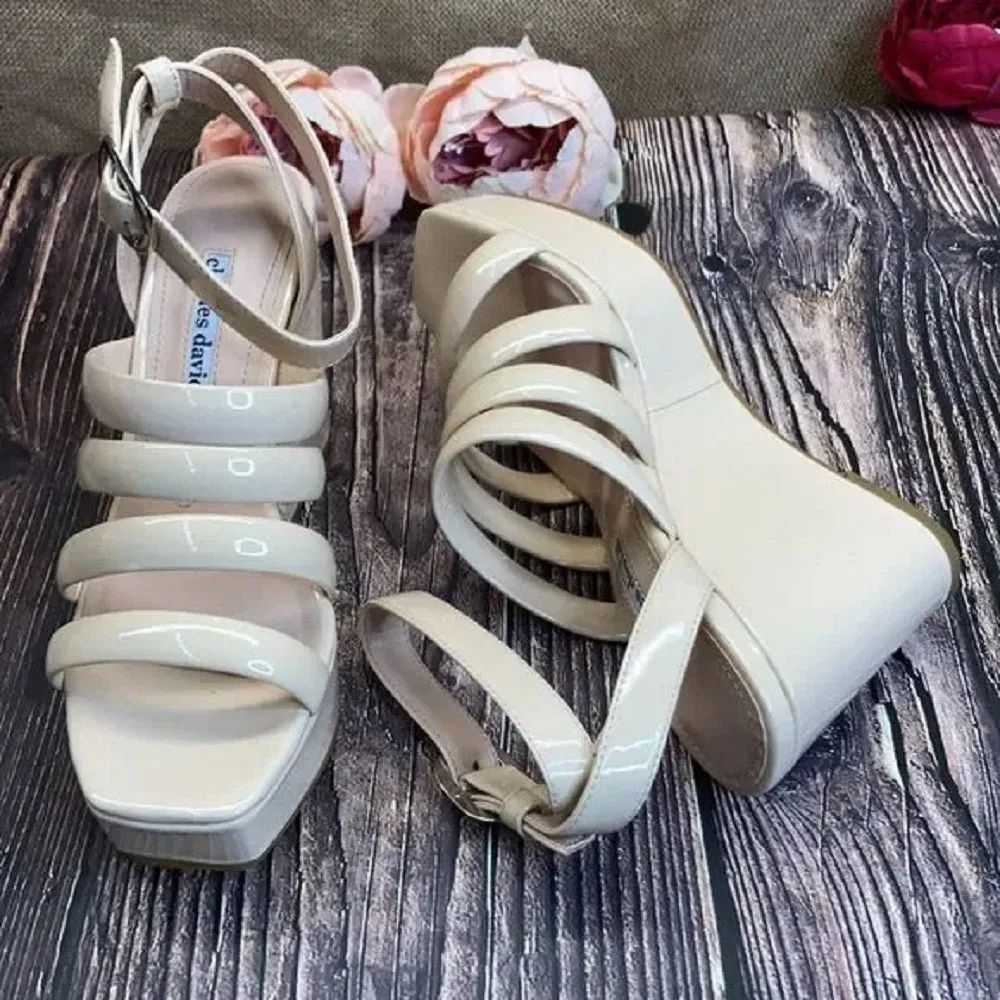 Charles David Collection Judy Wedges  Nude  6.5