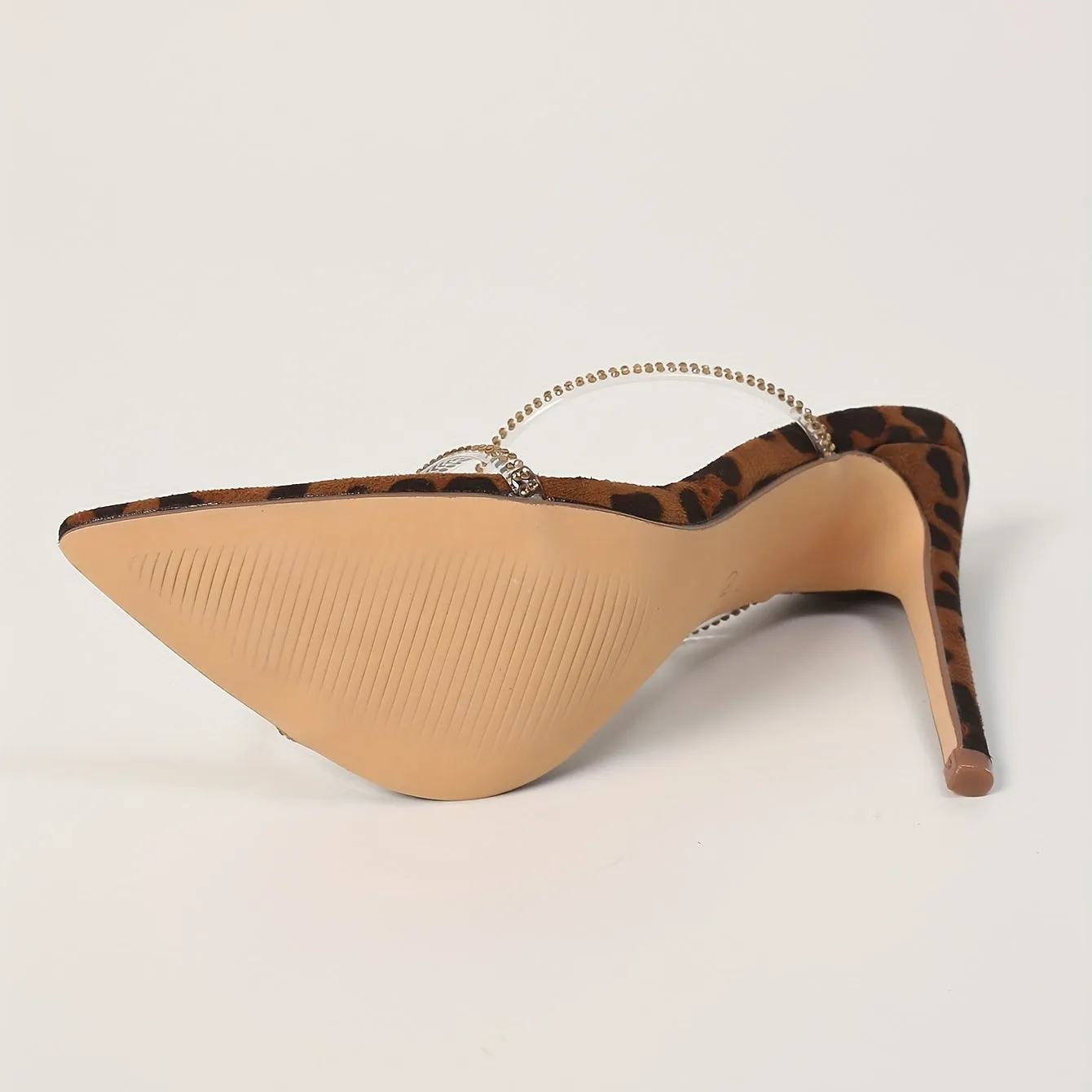 Chic Womens Leopard Print Stiletto Heels - Slip-On Pointed Toe Design - Fashionable Summer Pumps for a Glamorous Elevate
