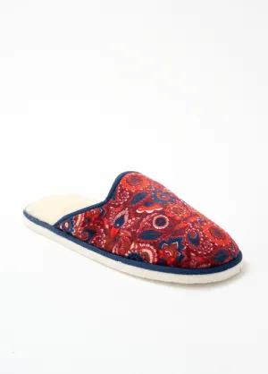 Comfortable width mule slipper with wool lining