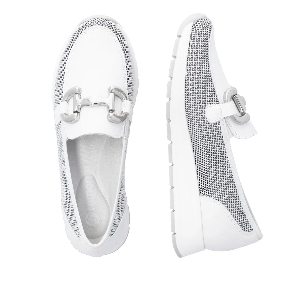 D2G02-80 - Loafer with Buckle Detail - White - Remonte