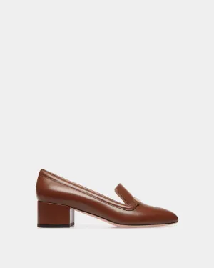 Deco Pump in Brown Leather