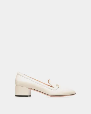 Deco Pump in White Leather