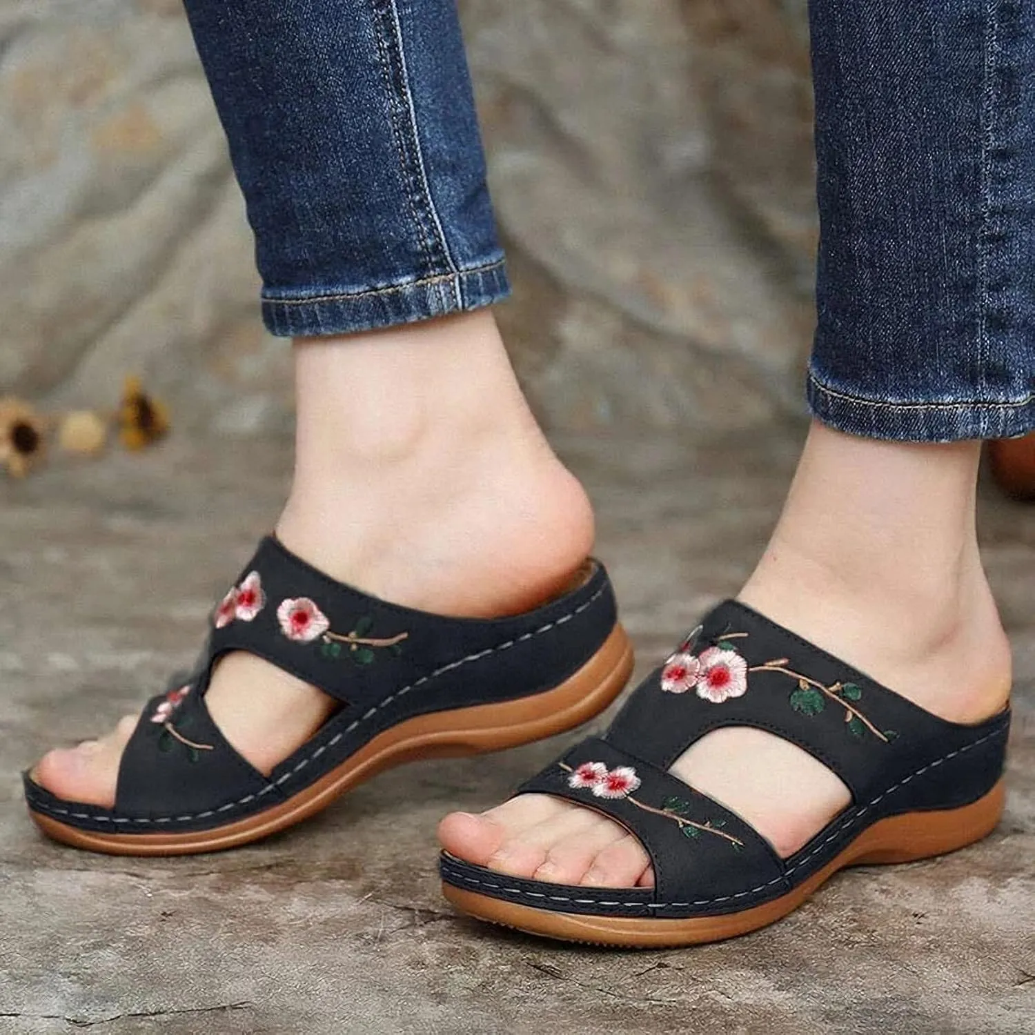 DOIX Women's Embroidered Sandals Comfort Suede Flowers Slip on Loafer Shoes Beach Casual Flats Slippers Summer Open Toe Wedge Sandals Outdoor Walking Shoes,Black,US9/EU40