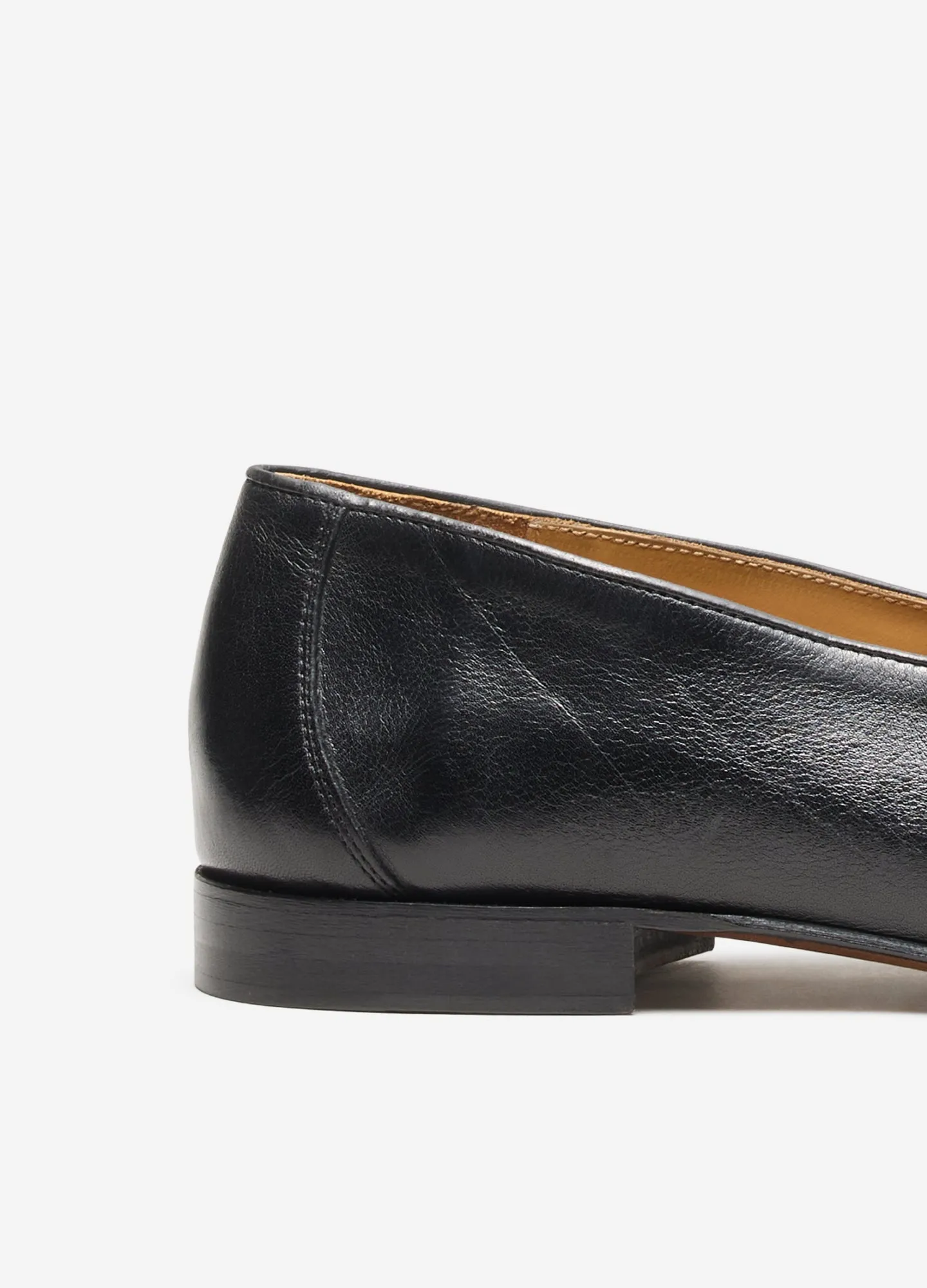 Double C Loafer Black