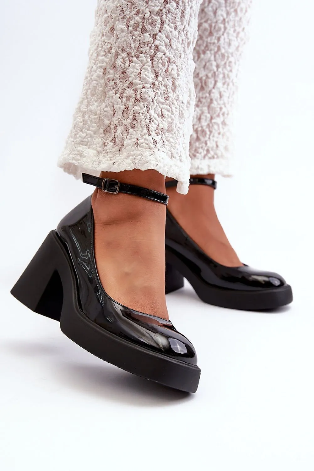 Elegant Sleek Timeless Heel Pumps