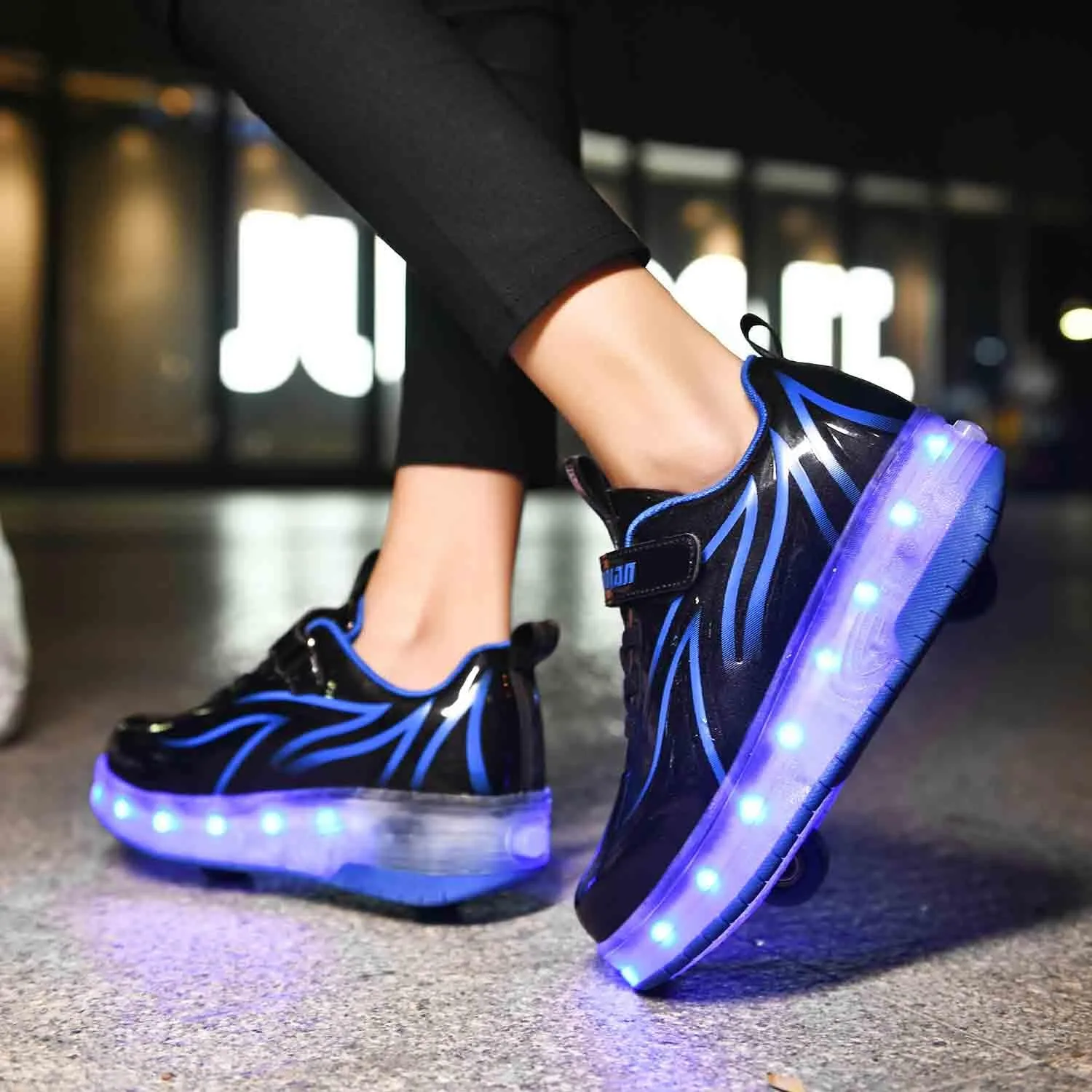 LED Light Up Kids Roller Skate Shoes with 2 Wheels,USB Rechargeable Rallar Shoe Sneakers for Boys Girls Birthday Thanksgiving Christmas Day