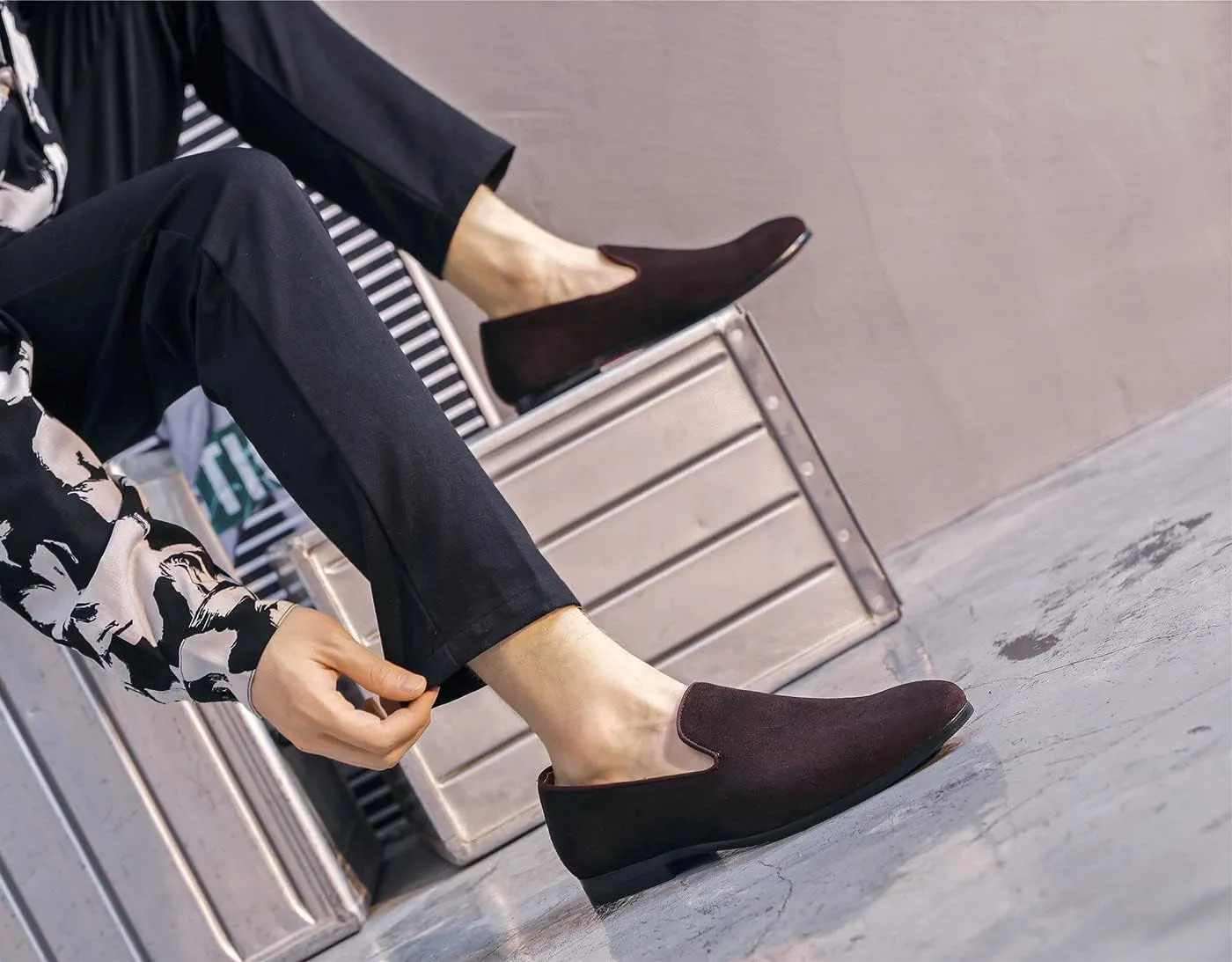 Mens Shoes Suede Slip-on Penny Loafers Casual Smoking Slippers Driving Dress Shoes Black Brown Ivory Khaki