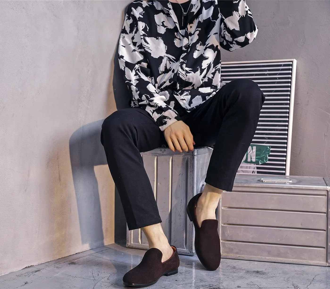 Mens Shoes Suede Slip-on Penny Loafers Casual Smoking Slippers Driving Dress Shoes Black Brown Ivory Khaki
