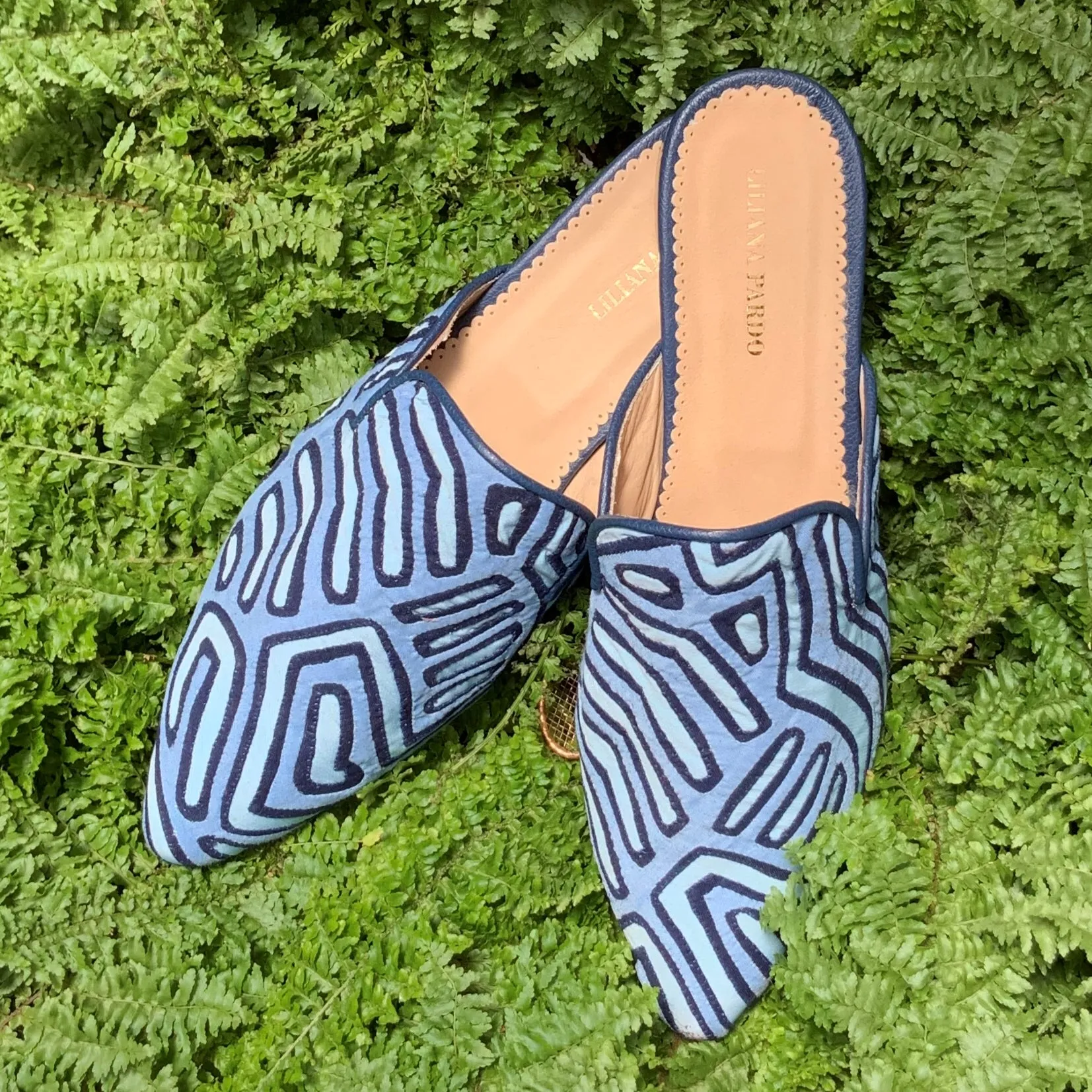 Mola Mules | Blue Tones