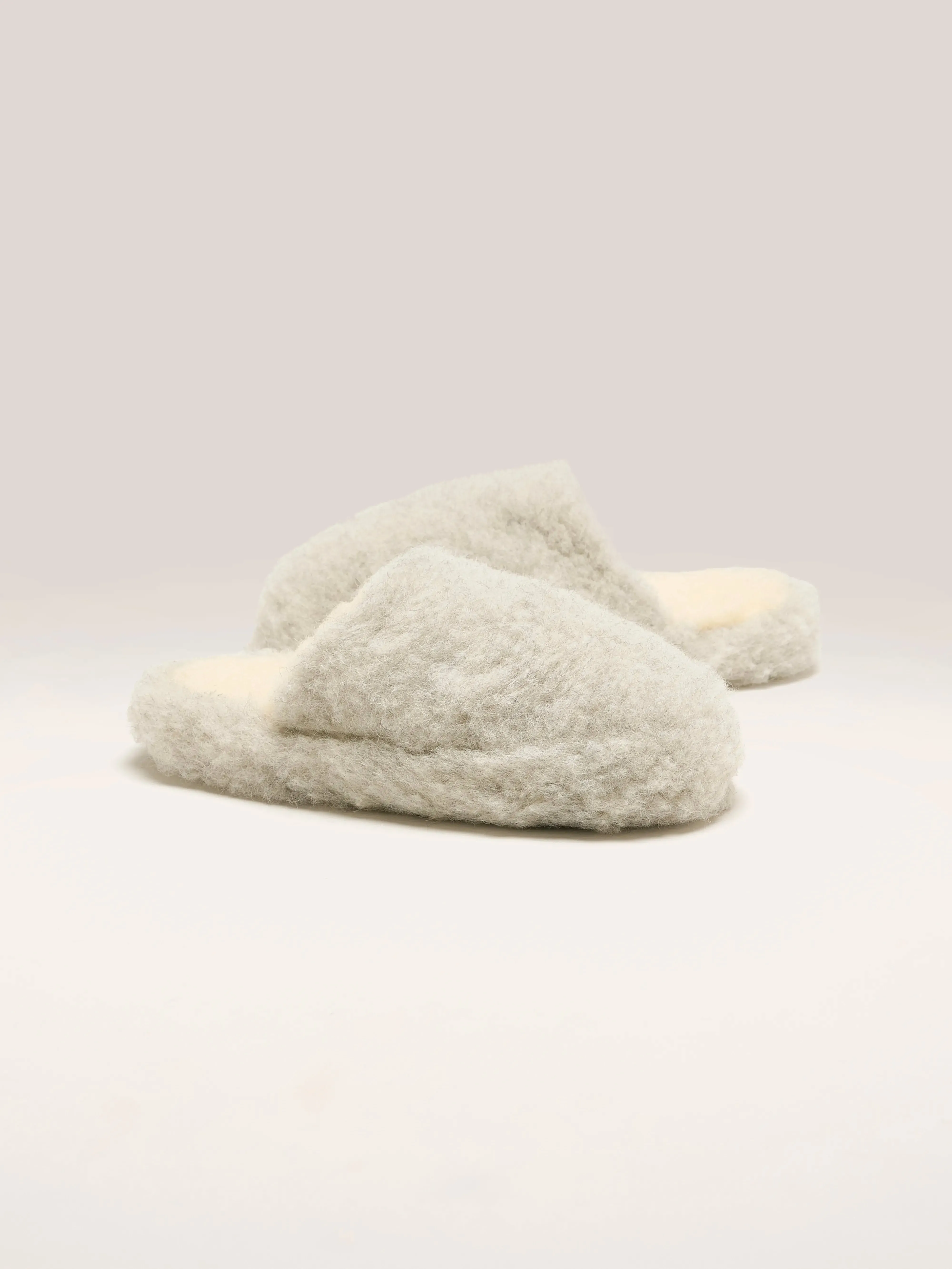 Mule Slippers (242 / W / LIGHT GREY)