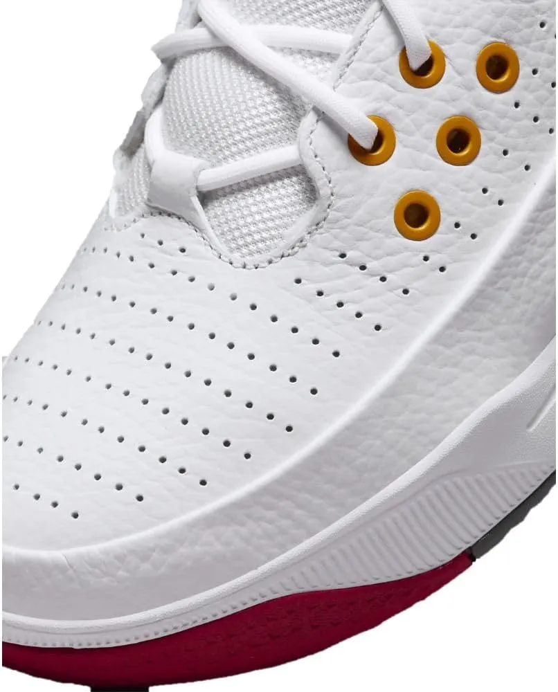 NIKE Men's Max Aura 5 Sneaker