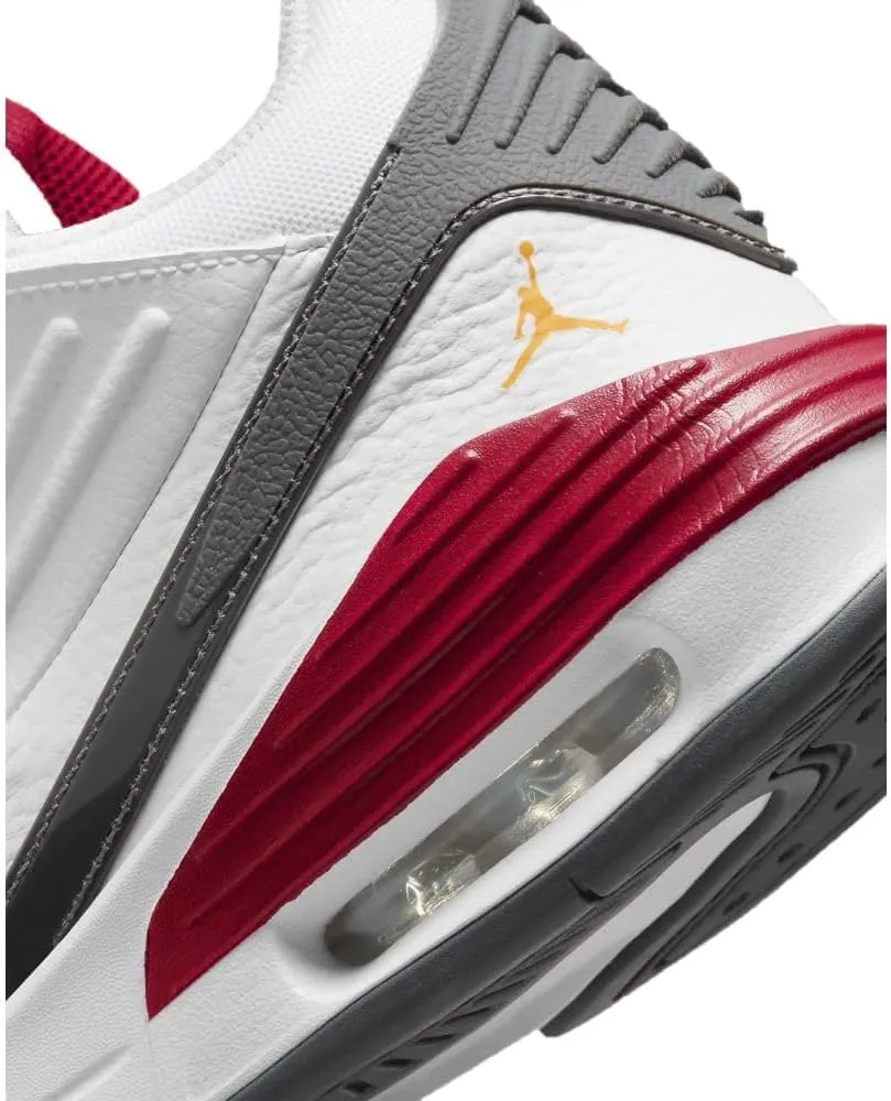 NIKE Men's Max Aura 5 Sneaker