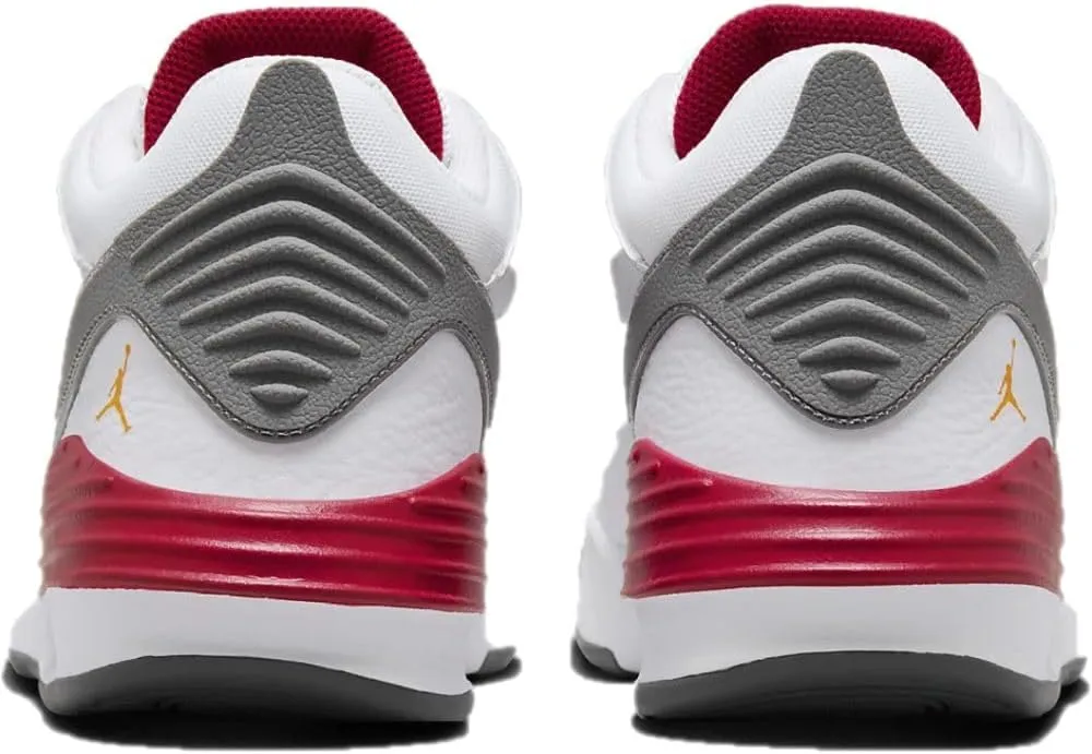 NIKE Men's Max Aura 5 Sneaker