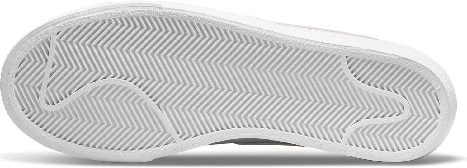 NIKE Women's Flex Supreme TR 5 Cross Training Shoe