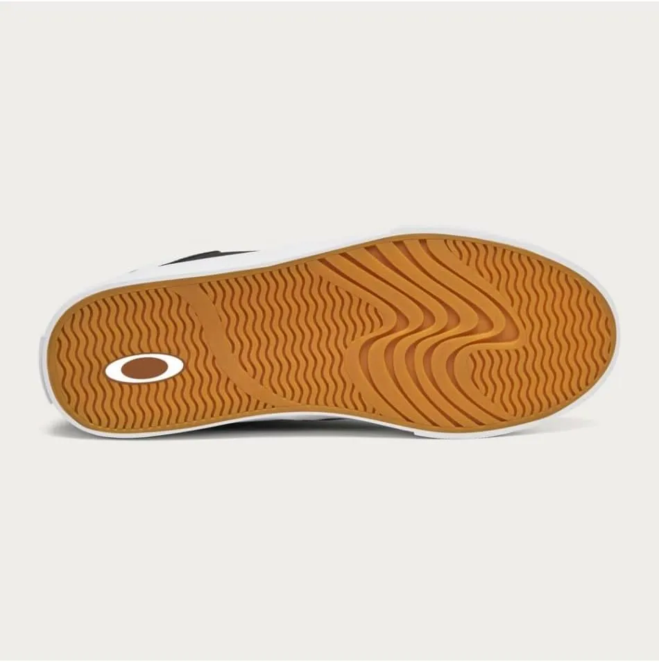 Oakley Men's Banks Low Canvas Sneaker Walking