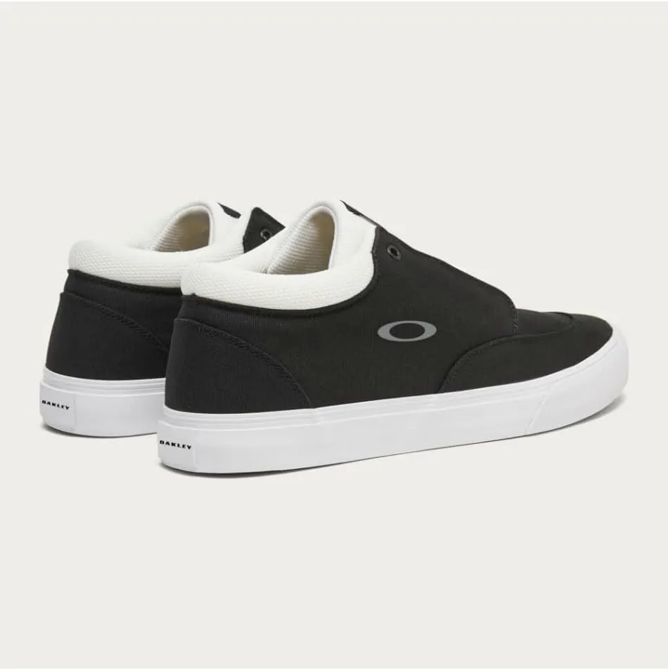 Oakley Men's Banks Low Canvas Sneaker Walking