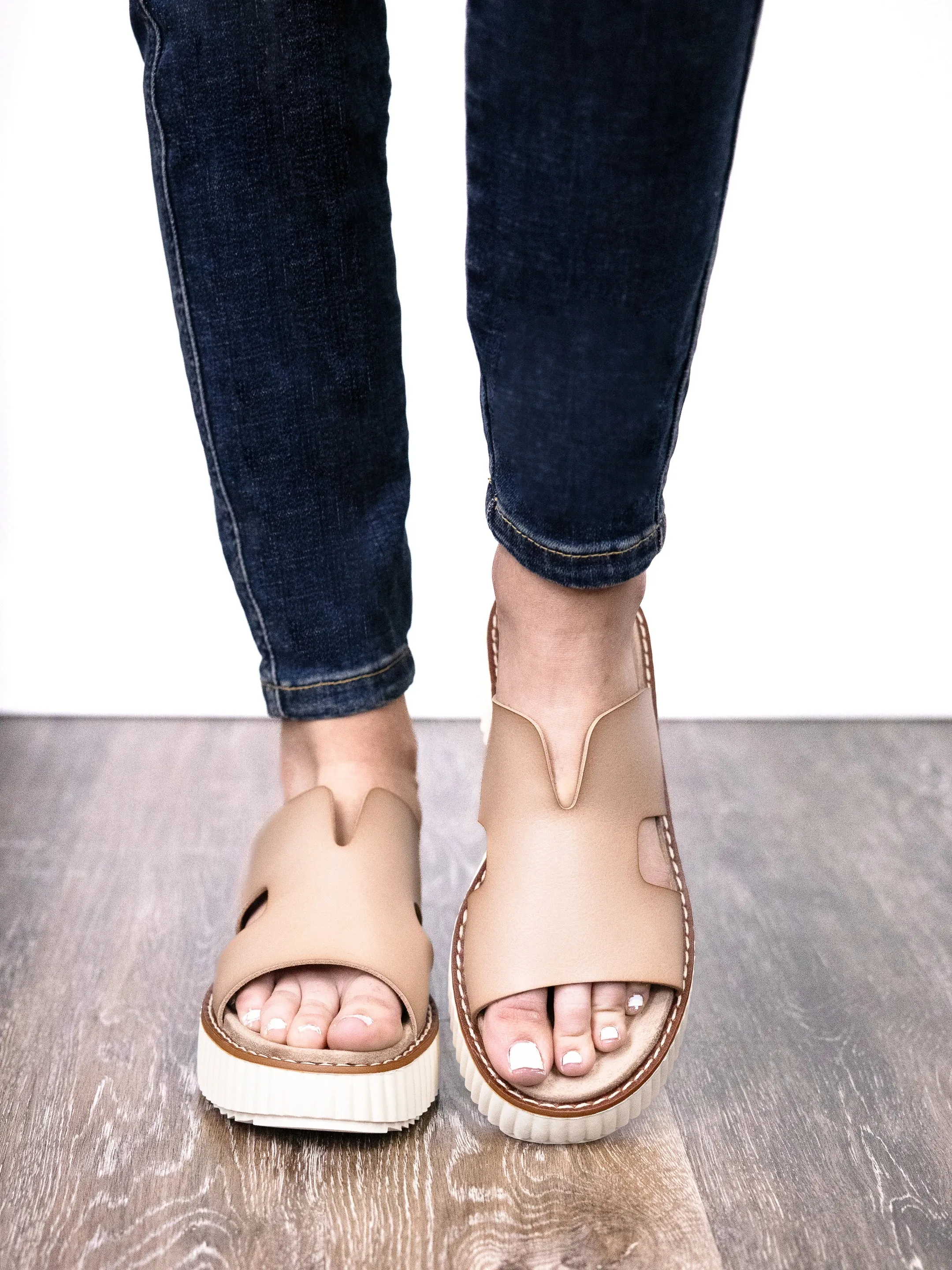 Pierre Dumas Sweet And Salty Women's Faux Leather Slide On Sandal