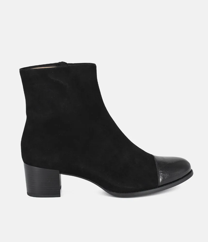 PieSanto Chic Black Suede Ankle Boots