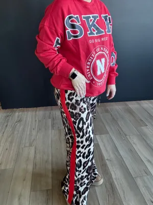 Pop of red leopard