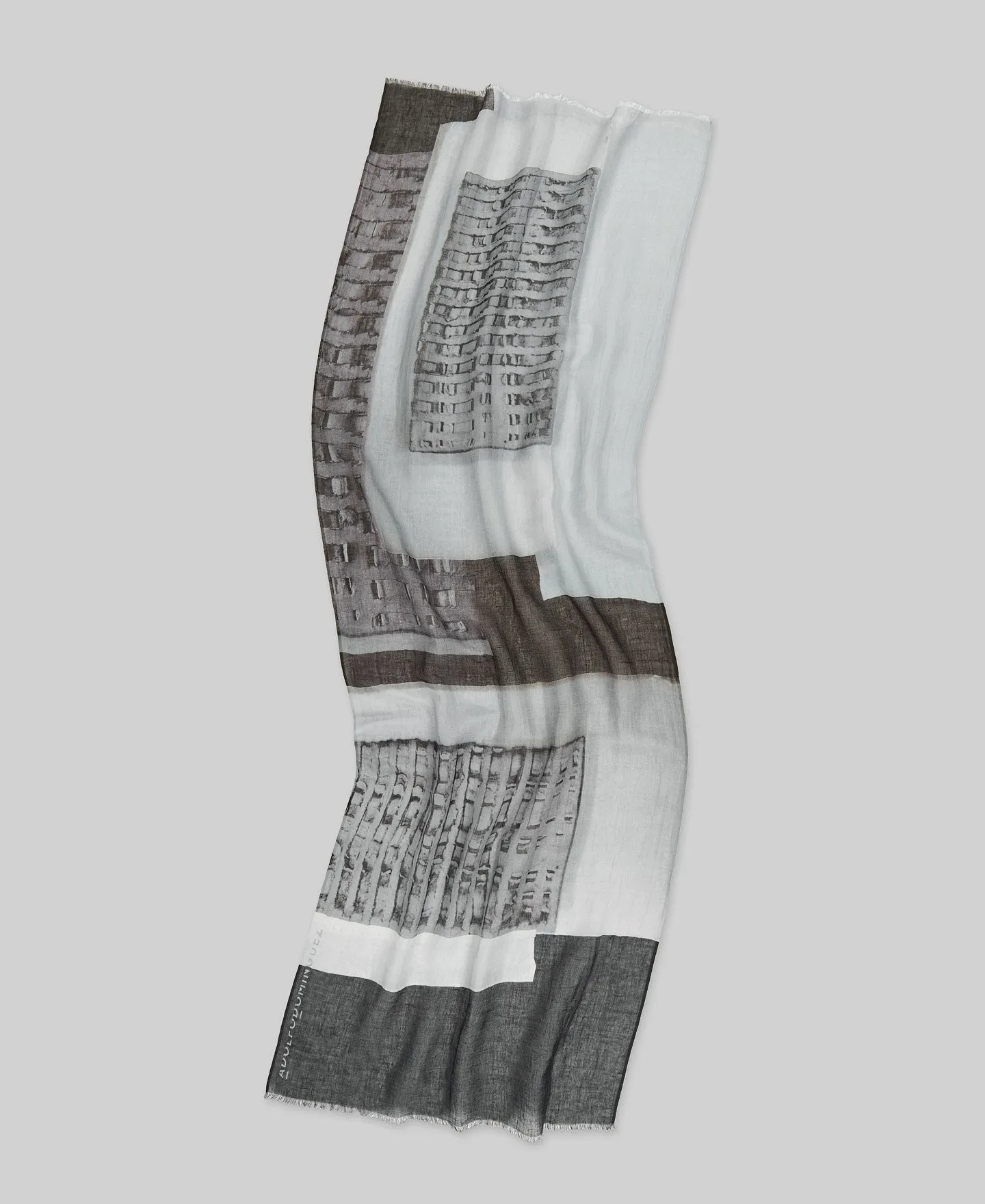 Printed linen and cotton shawl cotton in light grey
