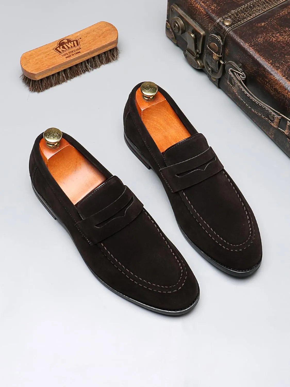 Santimon Penny Loafers for Men, PU Velvet Leather, Moc Toe, Slip-On Dress Casual Office Shoes