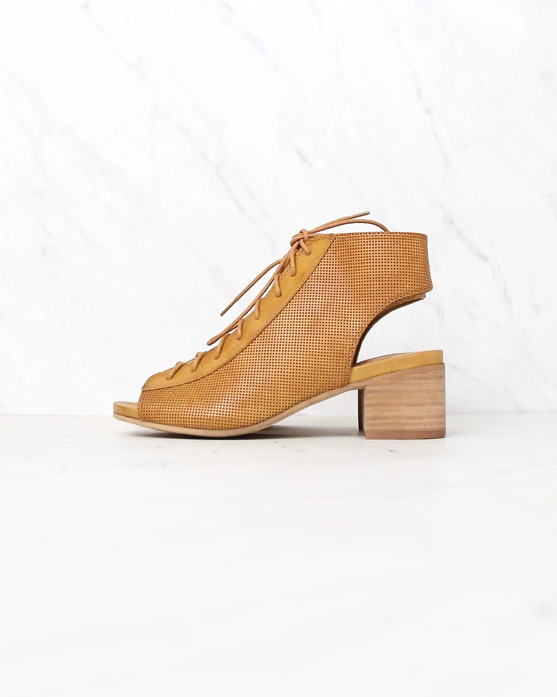Sbicca - Hogan Minimal Lace Up Heel in Tan