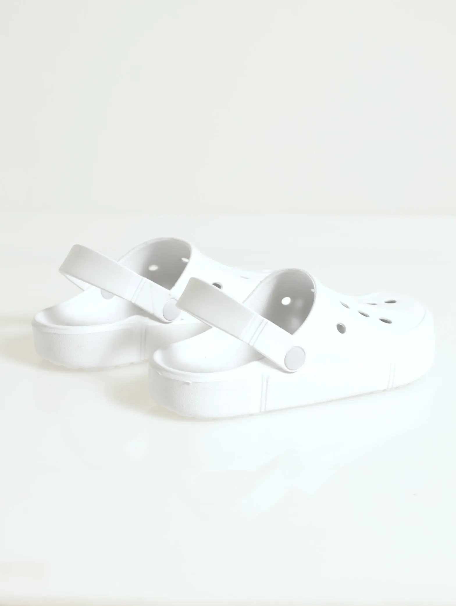 Sleek Platform Clog - White