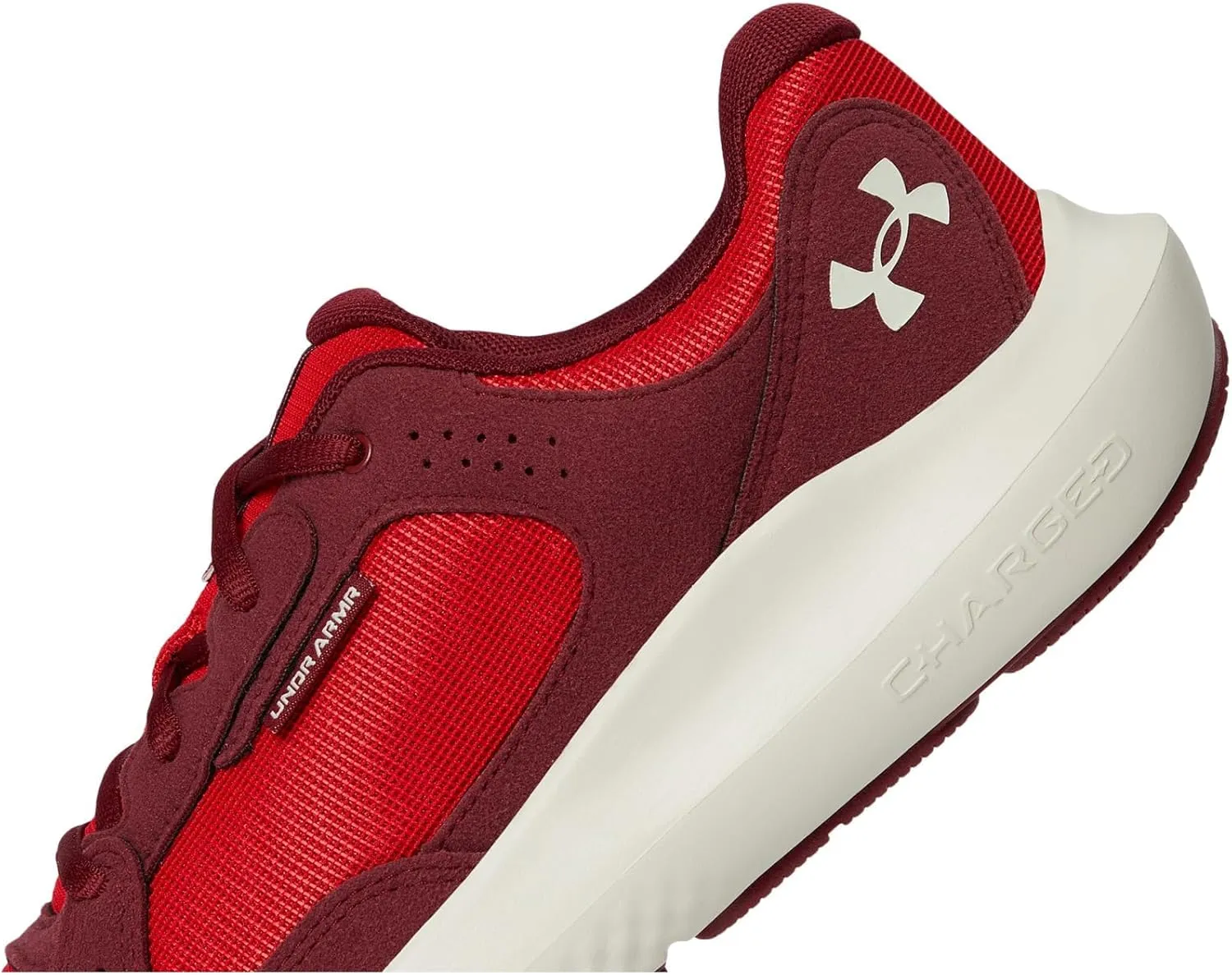 Under Armour Men's Charged Versurge Sneaker