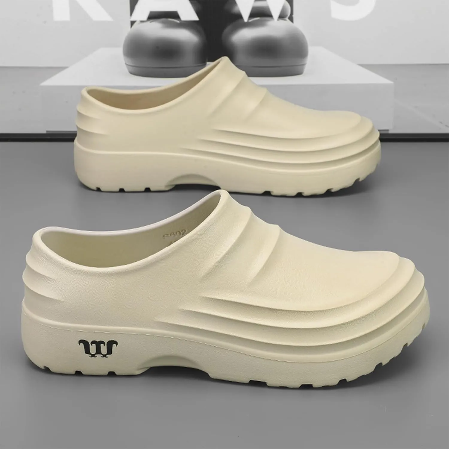 Unisex Chef Shoes Waterproof and Anti Slip，Armadillo Chef Shoes Lightweight Comfortable and Safe