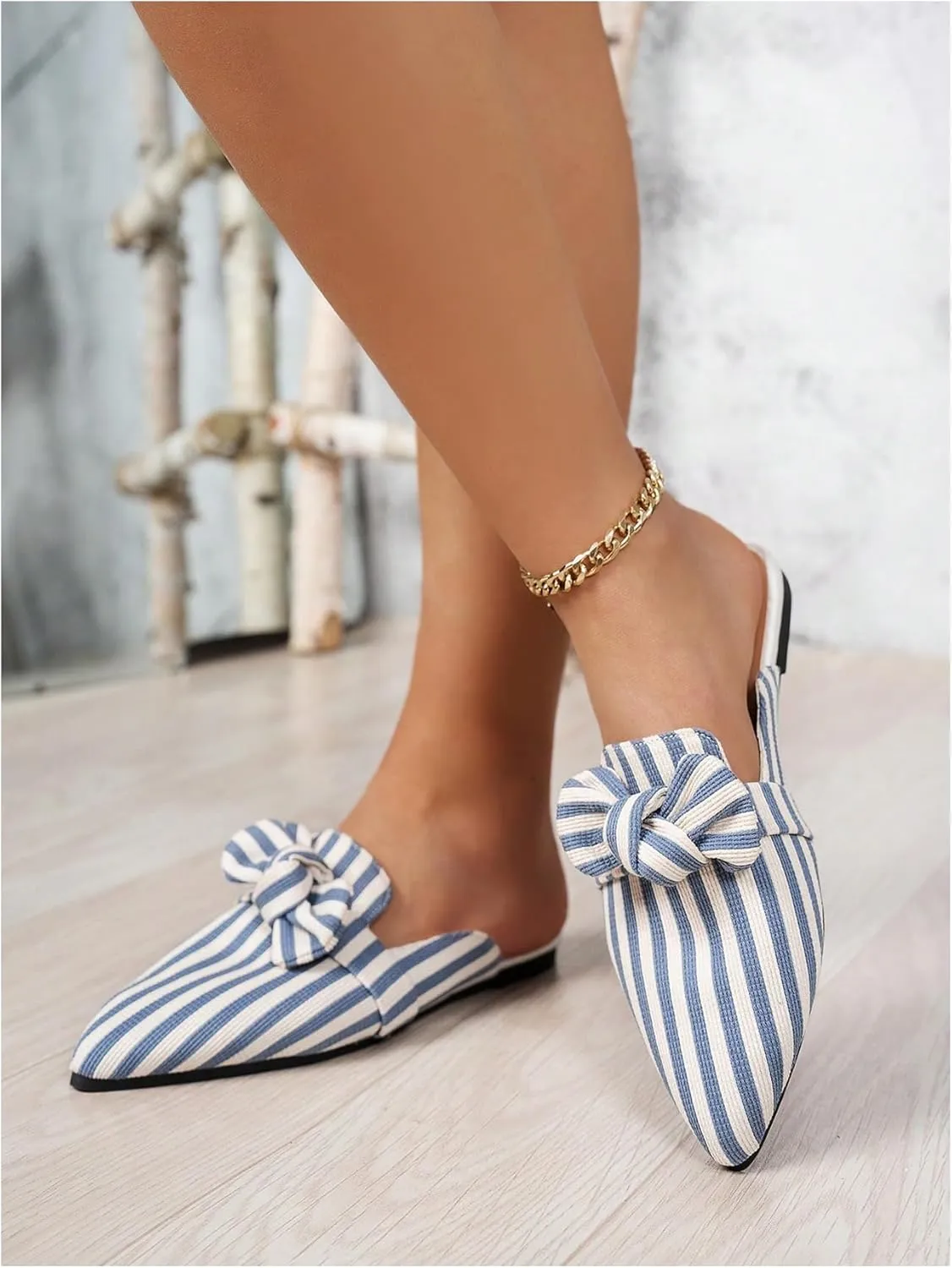 Verdusa Women's Bow Striped Pointed Toe Mule Shoes PU Leather Backless Slip on Slide Flats