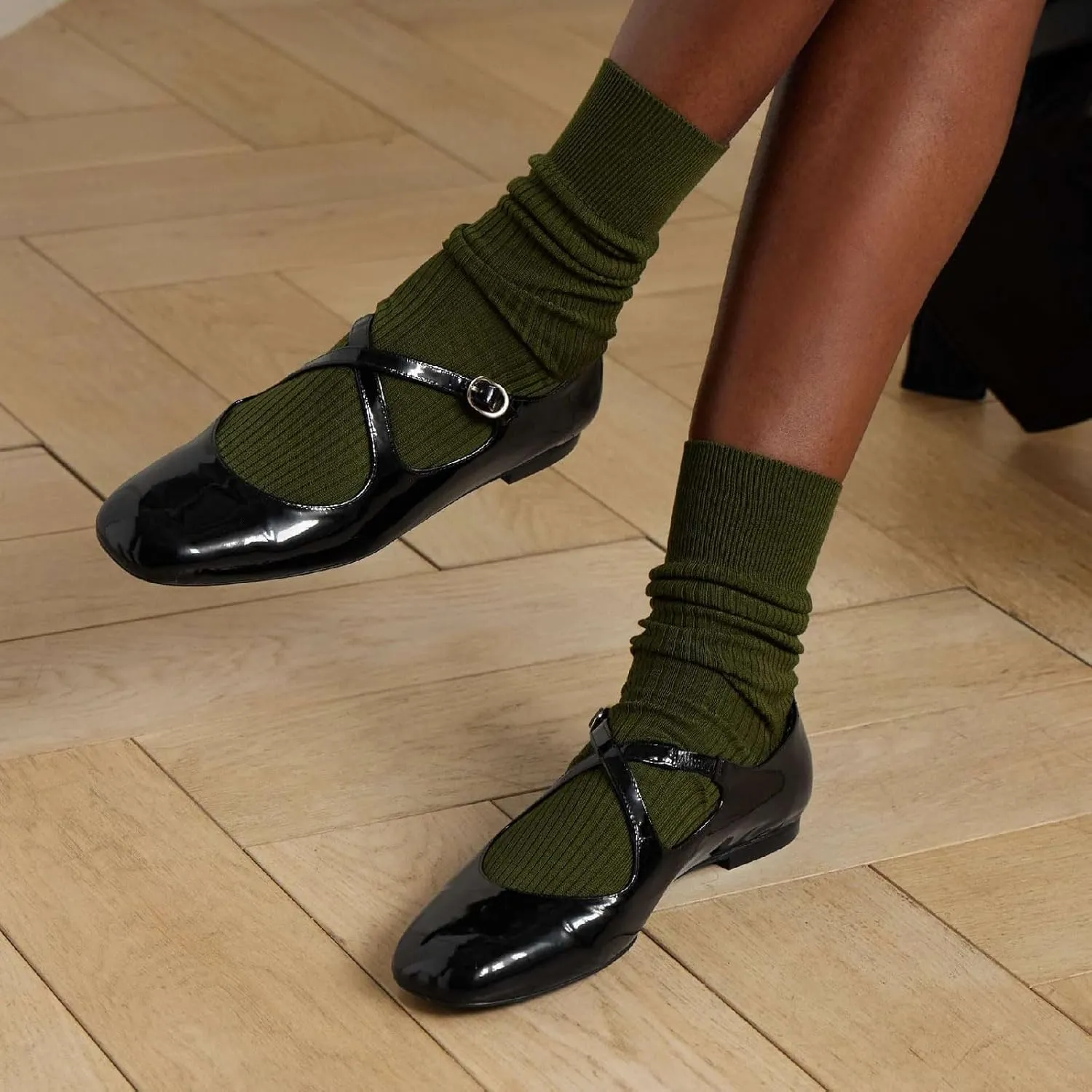 Women's Square Closed Toe Crisscross Ballet Flats Chic Patent Leather Cross Strap with Buckle Mary Jane Flat Shoes Casual Dressy Comfortable Flats for Women